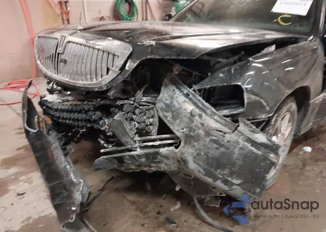 2011 Lincoln Town Car Executive L из США, поврежденный, VIN 2LNBL8EV9BX763072